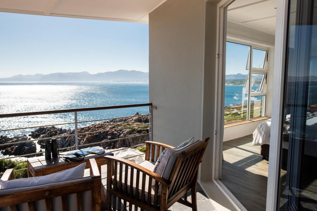 Whalesong Lodge Gansbaai Exterior photo