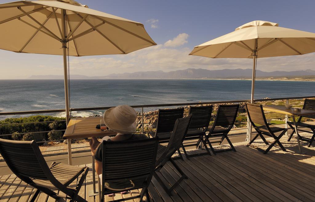 Whalesong Lodge Gansbaai Exterior photo