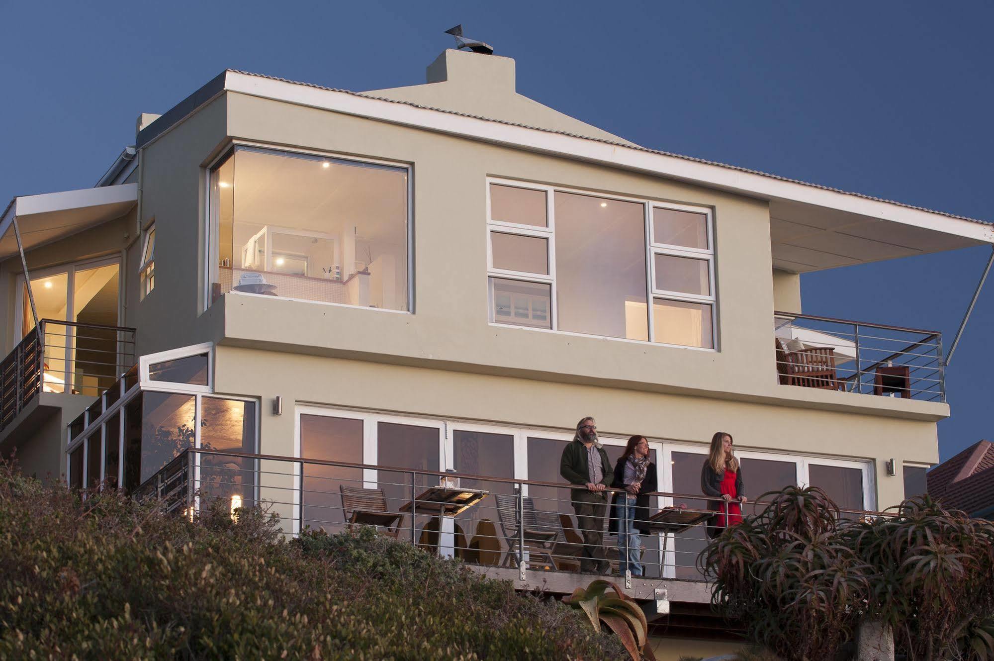Whalesong Lodge Gansbaai Exterior photo