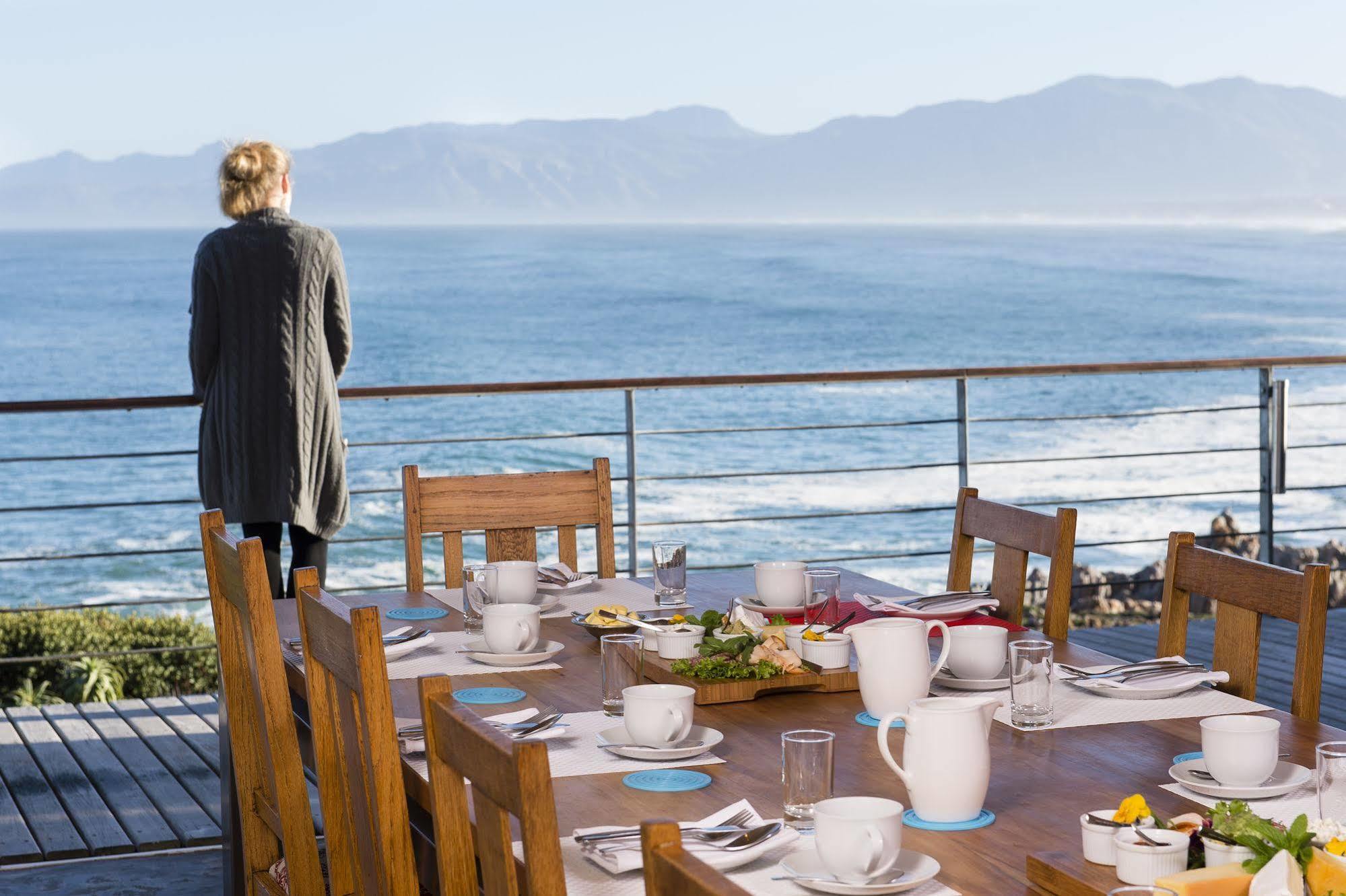 Whalesong Lodge Gansbaai Exterior photo